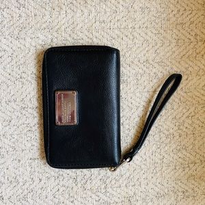 Marc Jacobs wristlet wallet